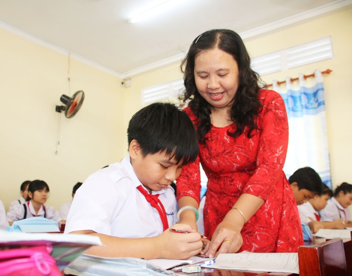 Mơ cô giáo đánh con gì để thắng lớn?