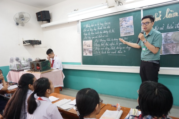 Chiêm bao thấy thầy giáo đuổi mình ra khỏi lớp thì rất có thể chủ nhân cần thay đổi ngay cách nhìn nhận cuộc sống