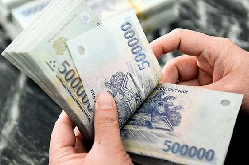 Mộng thấy bạn gái cho 500 nghìn 