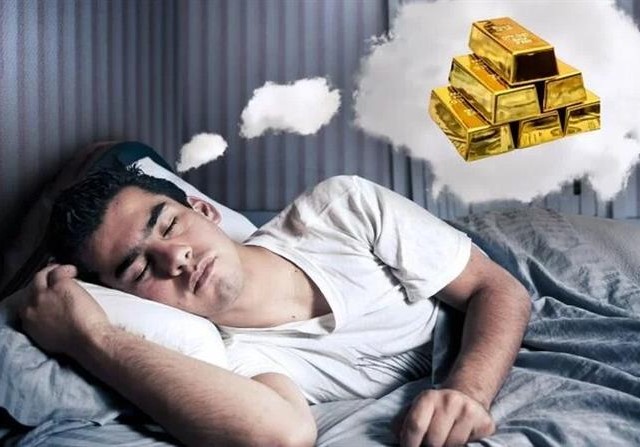 Tại sao bạn lại mơ thấy tiền và vàng?