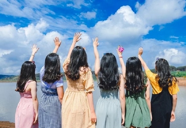 Mơ đi du lịch đánh con số gì?