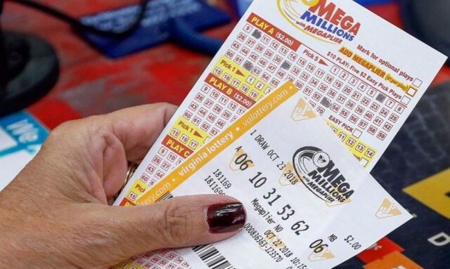 Đối với Mega Millions thì người chơi sẽ chọn 5/75 bộ số được tính từ số 01 đến 75 Đối với Mega Millions thì người chơi sẽ chọn 5/75 bộ số được tính từ số 01 đến 75