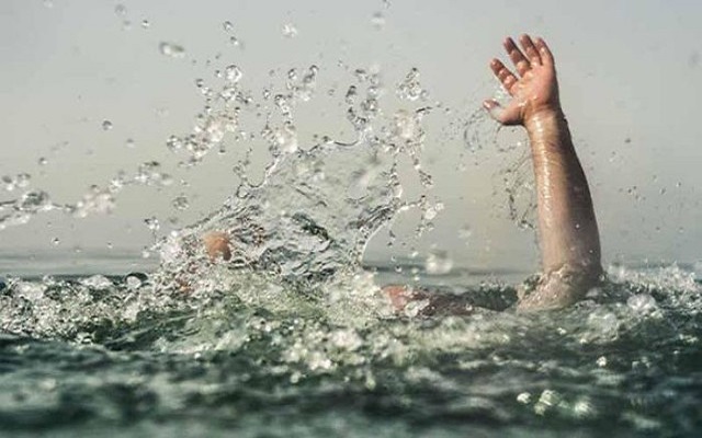 Giải mã giấc mơ mình chết đuối sống lại Giải mã giấc mơ mình chết đuối sống lại