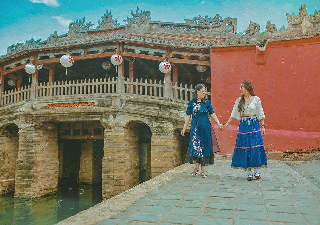Mơ thấy đi du lịch với mẹ là điềm gì