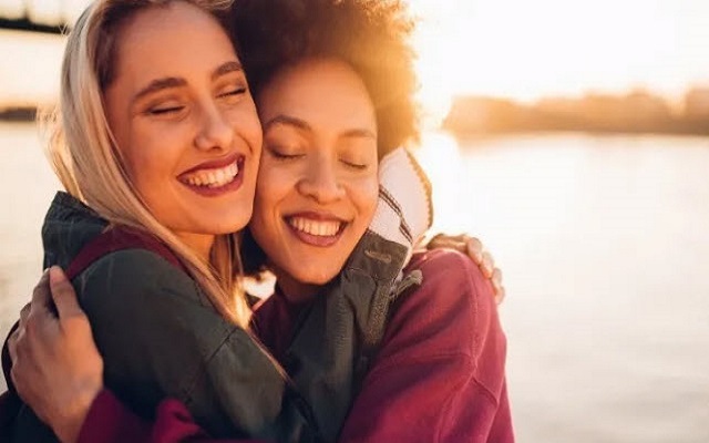Ý nghĩa giấc mơ thấy gặp lại người quen