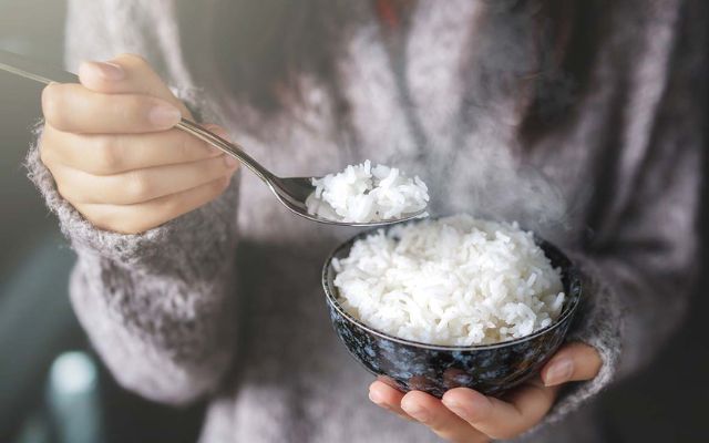 Mơ thấy ăn cơm đánh con gì? Mơ thấy ăn cơm đánh con gì?