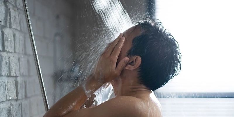 Tổng quan về giấc mơ đi tắm có ẩn ý gì?